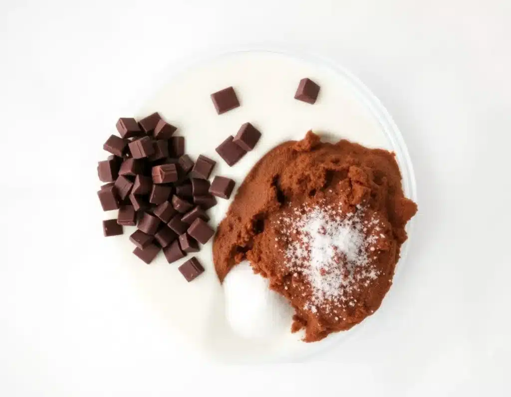 Keto Chocolate Peppermint Mousse Cups